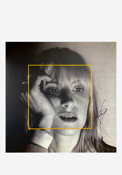Hayley_Williams_Signed_Web_gra