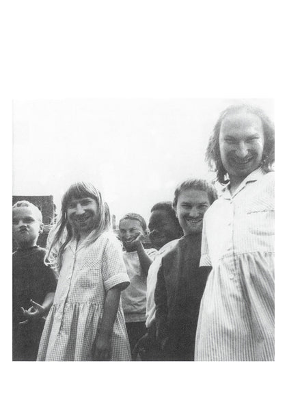 ミュージック VHS Aphex Twin/Come to Daddy/ON/Ventolin Aphex Twin – Come To Viddy – VHS (PAL), 1997 [r76381] | Discogs