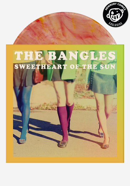 www.newburycomics.com